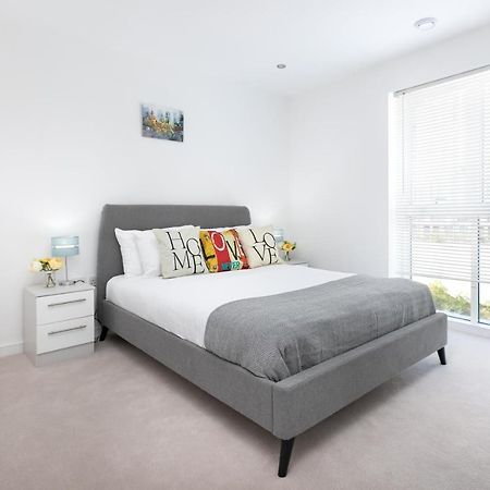 Skyvillion - Olympic View London Stratford Apartment Eksteriør bilde