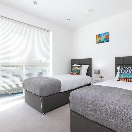 Skyvillion - Olympic View London Stratford Apartment Eksteriør bilde