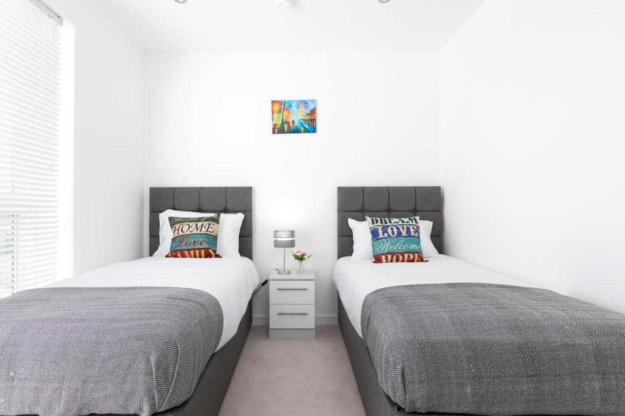 Skyvillion - Olympic View London Stratford Apartment Eksteriør bilde