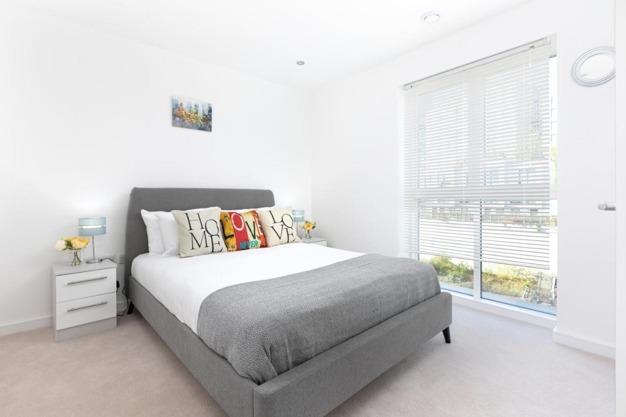 Skyvillion - Olympic View London Stratford Apartment Eksteriør bilde