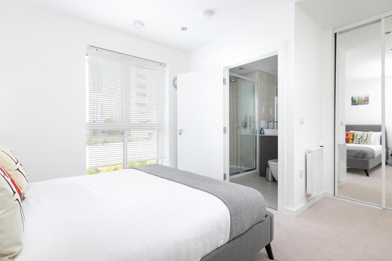 Skyvillion - Olympic View London Stratford Apartment Eksteriør bilde